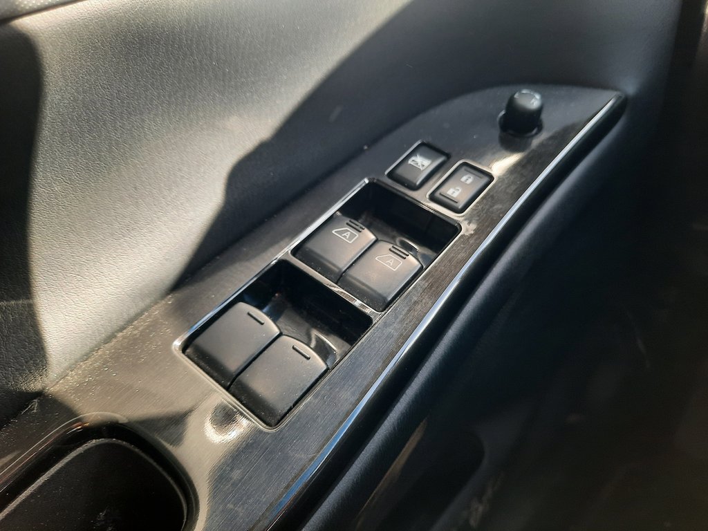 2016 Infiniti QX50 BASE in Hebbville, Nova Scotia - 9 - w1024h768px
