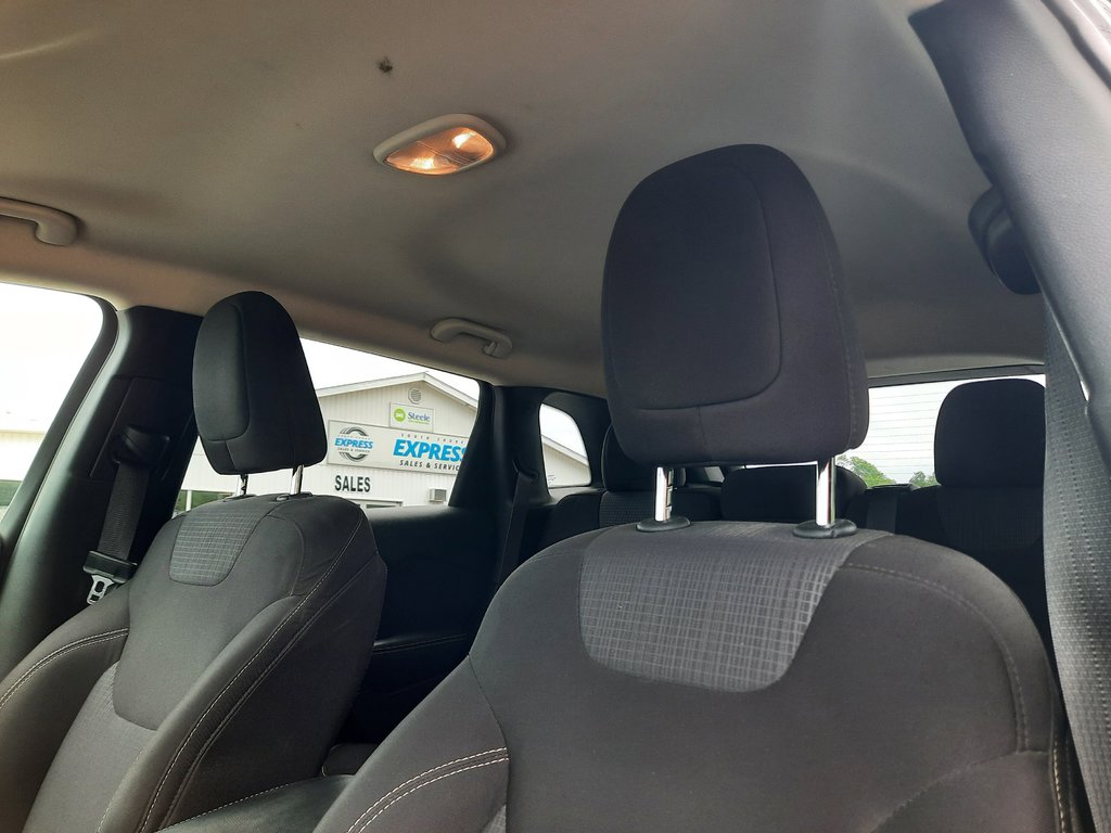 2015 Jeep Cherokee North in Hebbville, Nova Scotia - 3 - w1024h768px