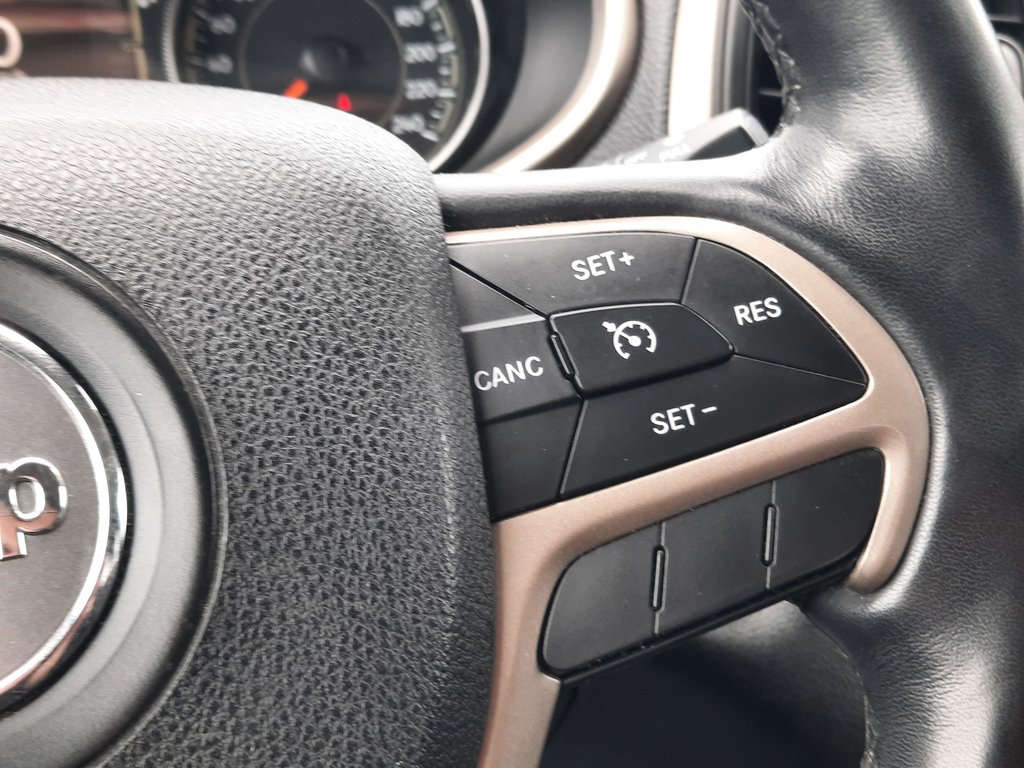 2015 Jeep Cherokee North in Hebbville, Nova Scotia - 13 - w1024h768px