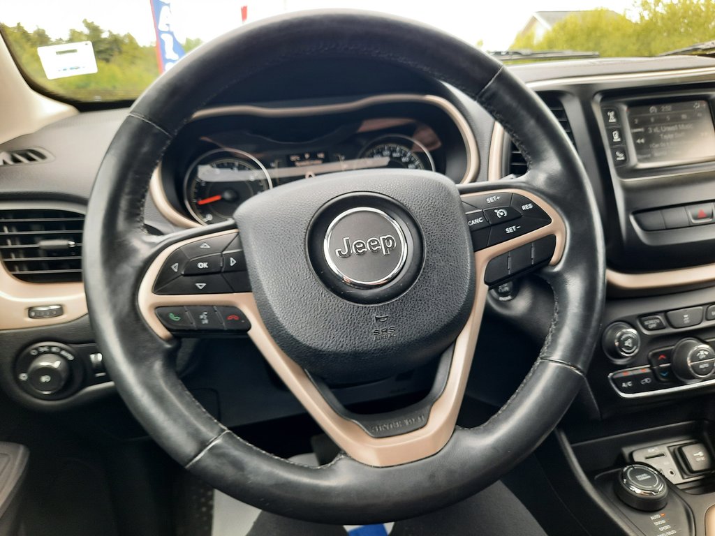 2015 Jeep Cherokee North in Hebbville, Nova Scotia - 14 - w1024h768px