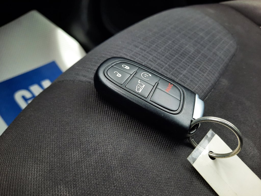 2015 Jeep Cherokee North in Hebbville, Nova Scotia - 29 - w1024h768px