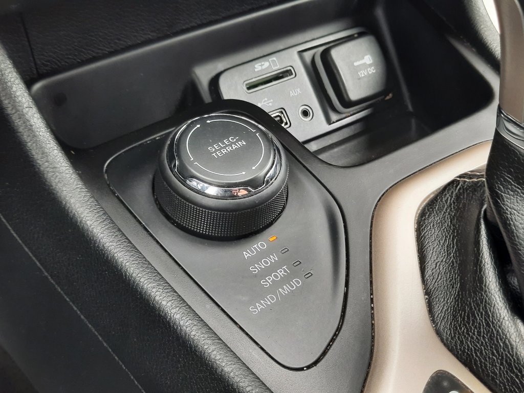 2015 Jeep Cherokee North in Hebbville, Nova Scotia - 18 - w1024h768px