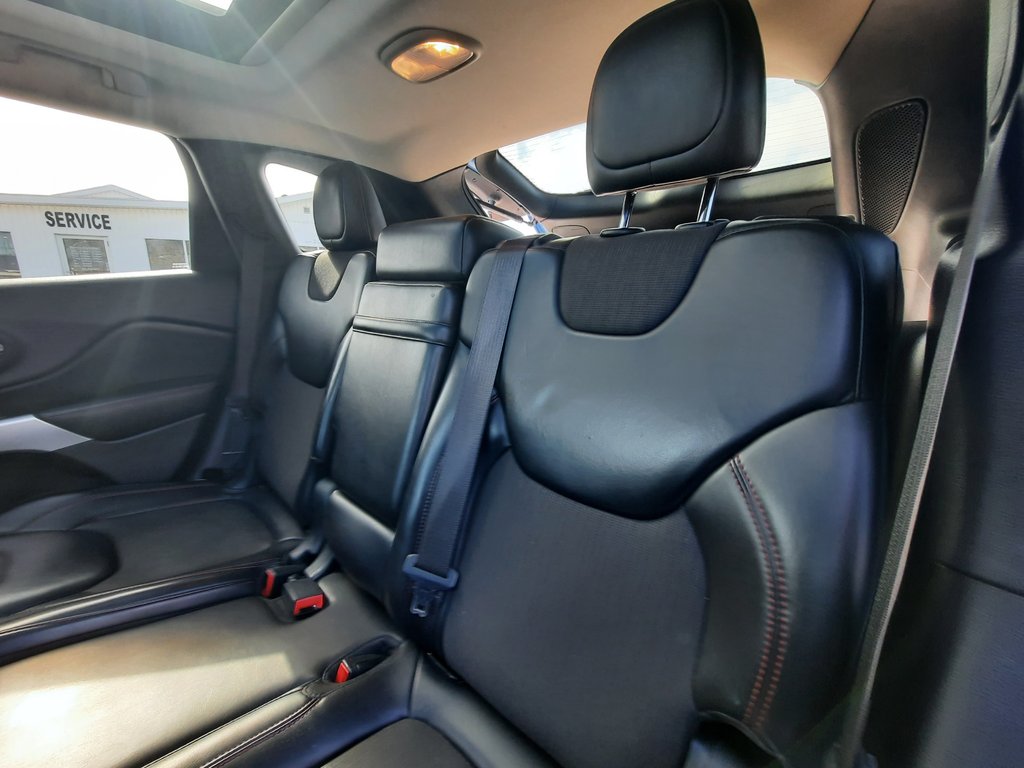 2018 Jeep Cherokee Trailhawk in Hebbville, Nova Scotia - 28 - w1024h768px