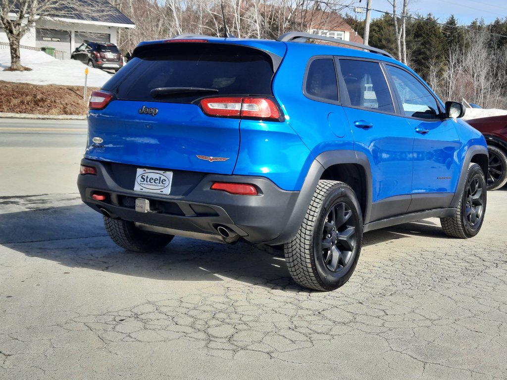 2018 Jeep Cherokee Trailhawk in Hebbville, Nova Scotia - 7 - w1024h768px
