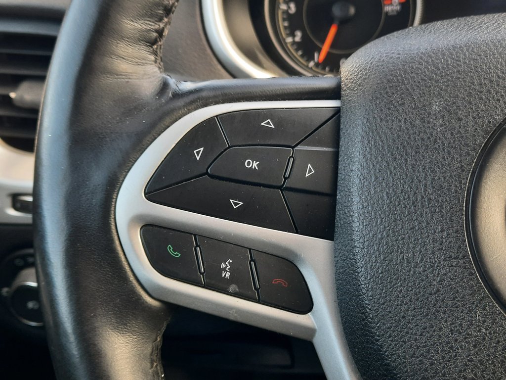 2018 Jeep Cherokee Trailhawk in Hebbville, Nova Scotia - 13 - w1024h768px