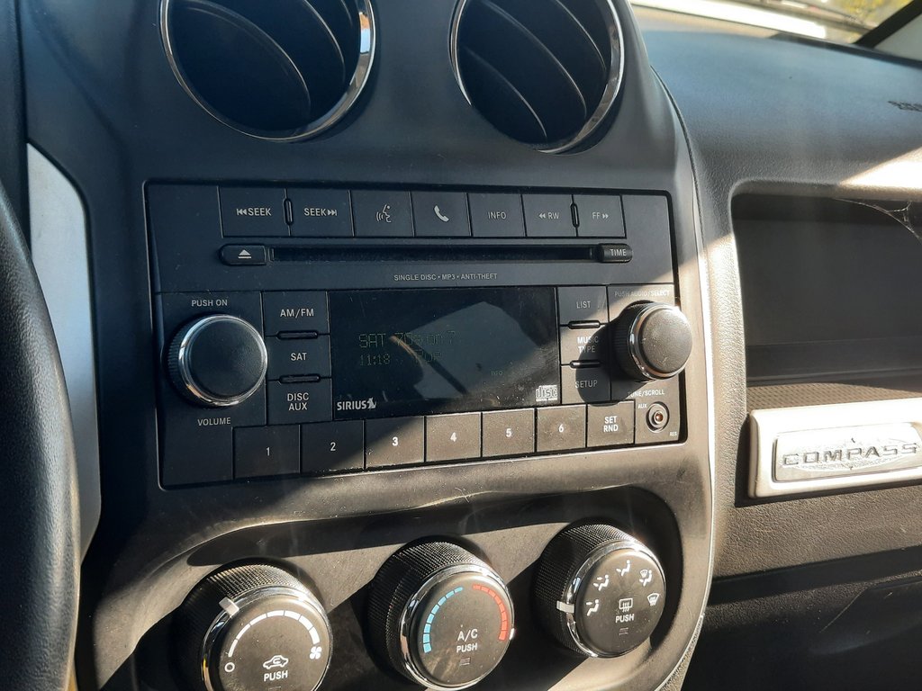 2017 Jeep Compass High Altitude Edition in Hebbville, Nova Scotia - 16 - w1024h768px