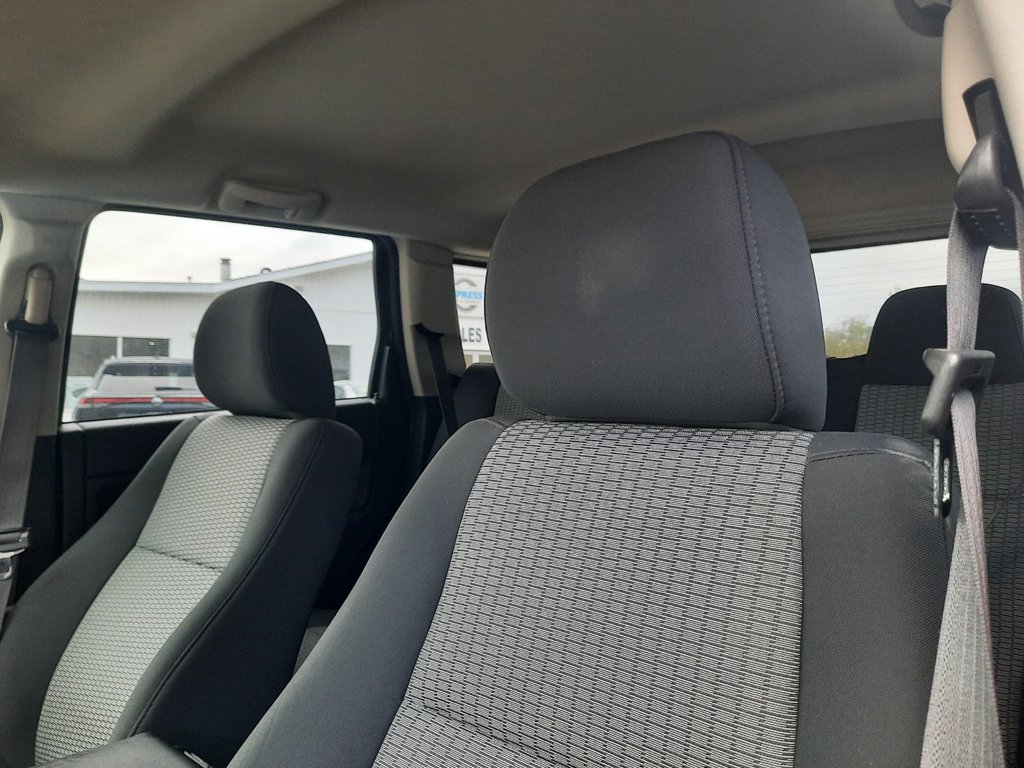 2009 Jeep Grand Cherokee Laredo in Hebbville, Nova Scotia - 4 - w1024h768px