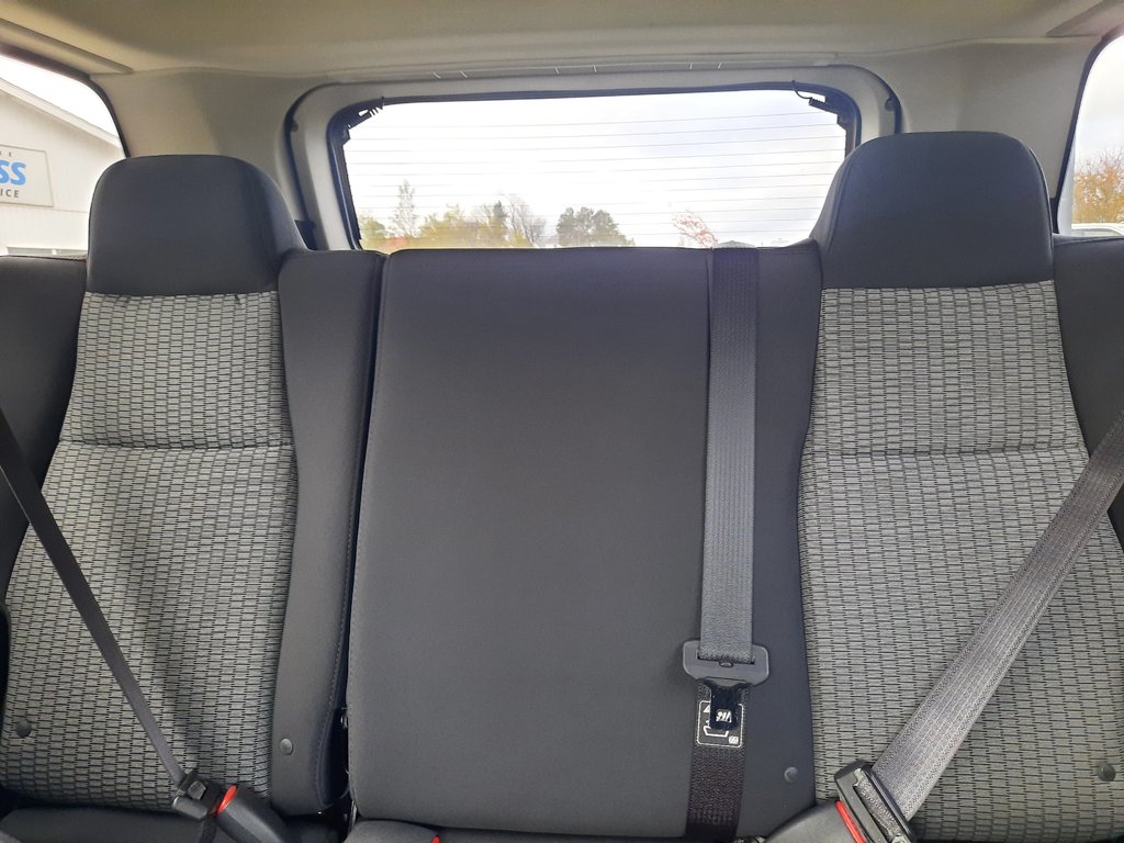 2009 Jeep Grand Cherokee Laredo in Hebbville, Nova Scotia - 21 - w1024h768px