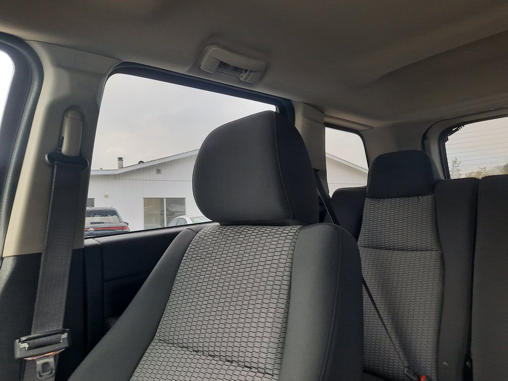 2009 Jeep Grand Cherokee Laredo in Hebbville, Nova Scotia - 20 - w1024h768px