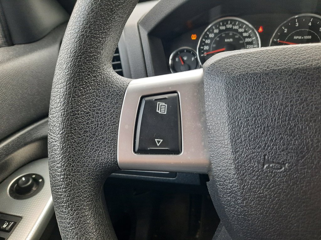 2009 Jeep Grand Cherokee Laredo in Hebbville, Nova Scotia - 11 - w1024h768px
