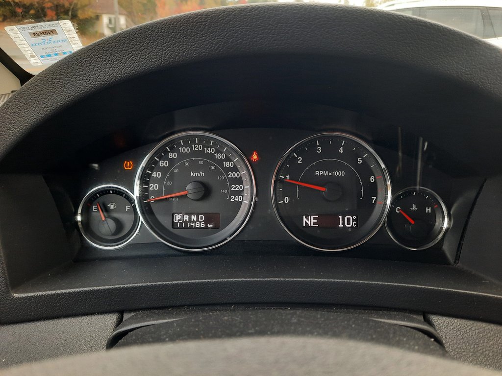 2009 Jeep Grand Cherokee Laredo in Hebbville, Nova Scotia - 14 - w1024h768px