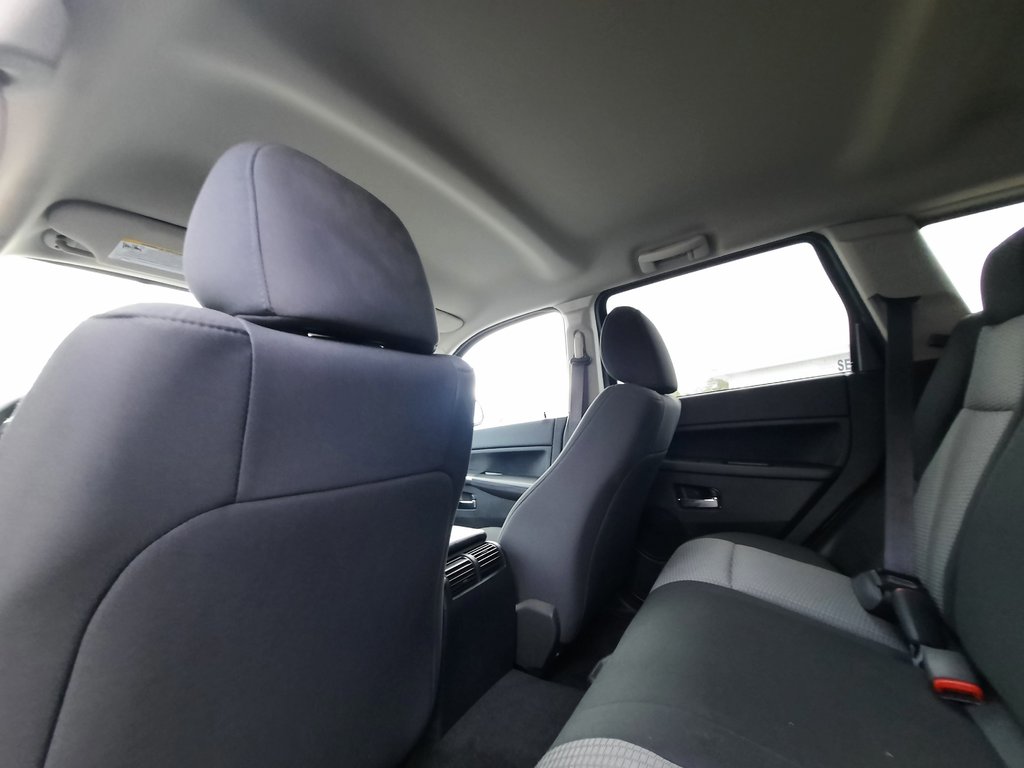 2009 Jeep Grand Cherokee Laredo in Hebbville, Nova Scotia - 24 - w1024h768px