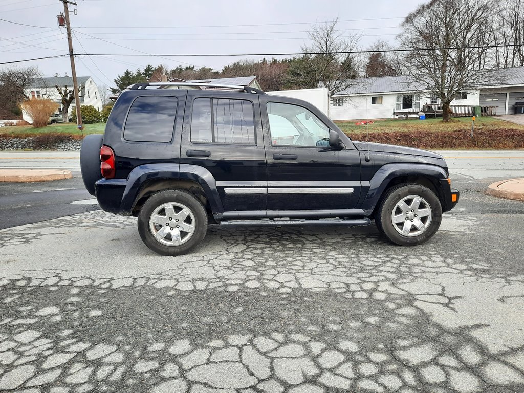 2007 Jeep Liberty Limited Edition in Hebbville, Nova Scotia - 6 - w1024h768px