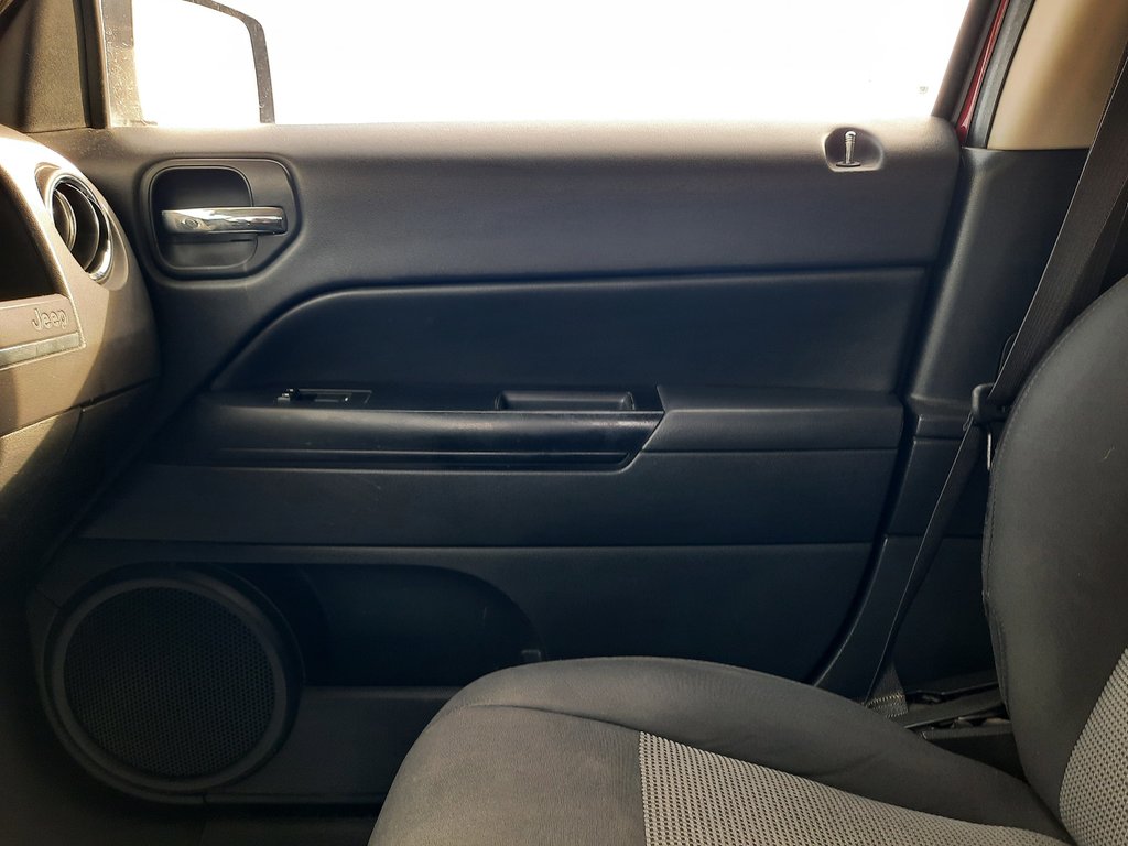 2015 Jeep Patriot North in Hebbville, Nova Scotia - 20 - w1024h768px