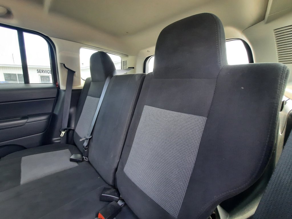 2015 Jeep Patriot North in Hebbville, Nova Scotia - 23 - w1024h768px