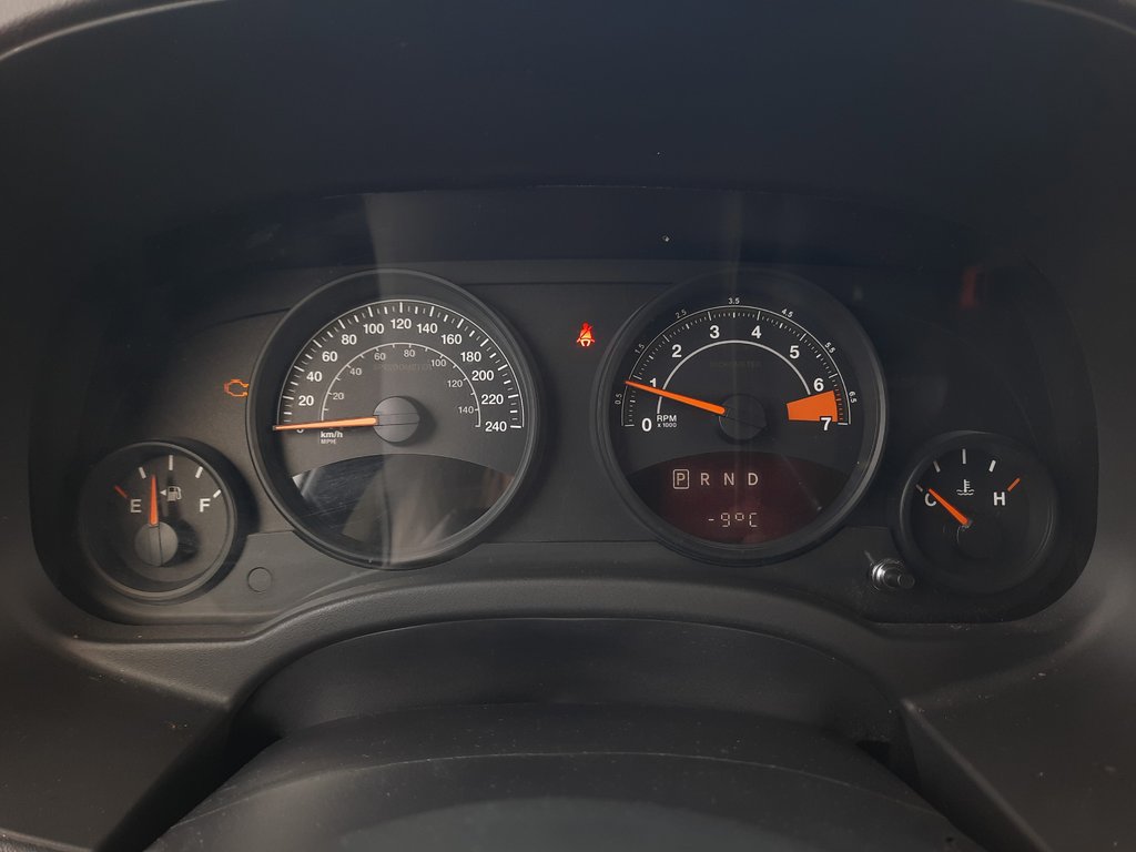 2015 Jeep Patriot North in Hebbville, Nova Scotia - 14 - w1024h768px