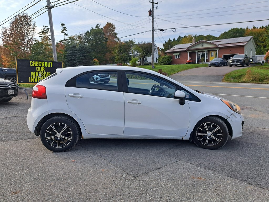 2013 Kia Rio LX+ in Hebbville, Nova Scotia - 5 - w1024h768px