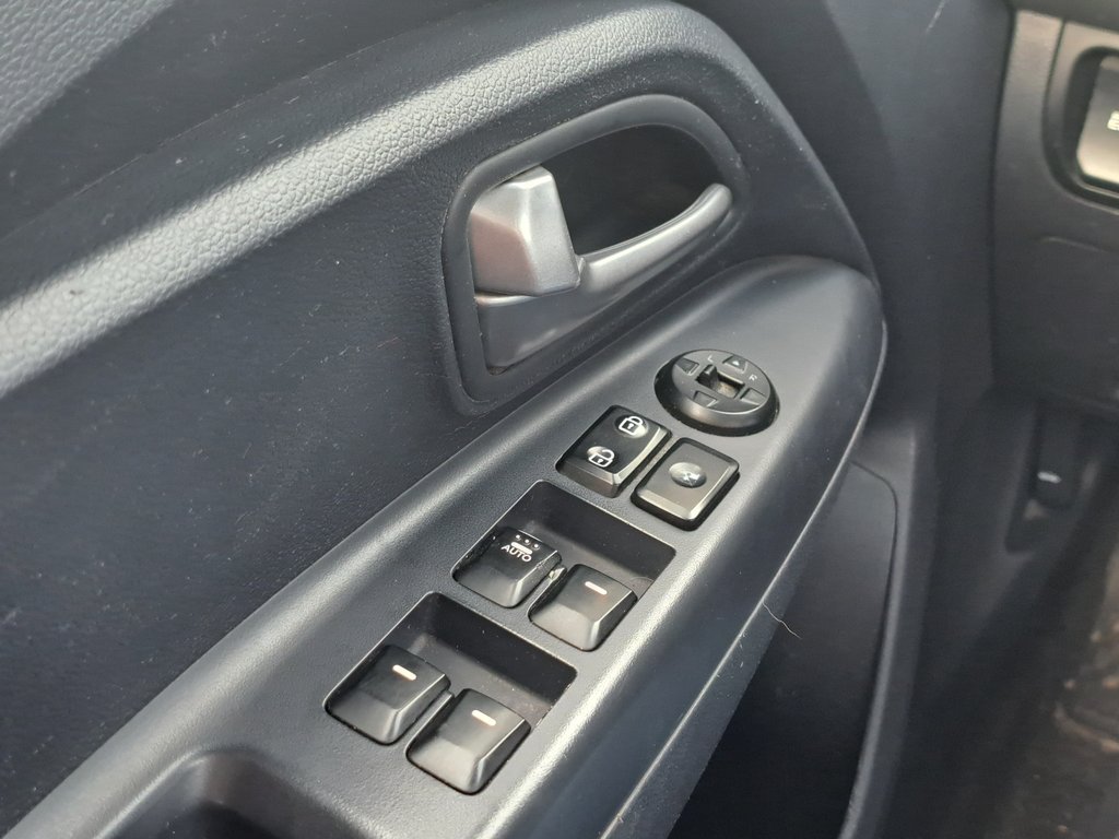 2013 Kia Rio LX+ in Hebbville, Nova Scotia - 11 - w1024h768px