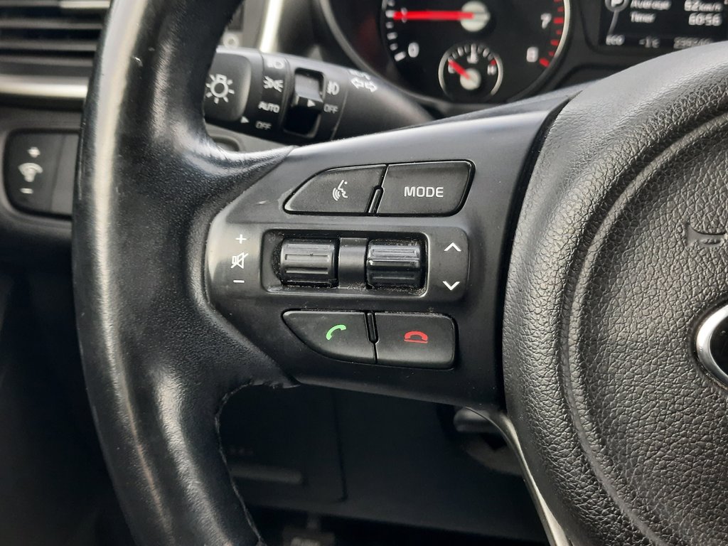 2017 Kia Sorento LX Turbo in Hebbville, Nova Scotia - 13 - w1024h768px