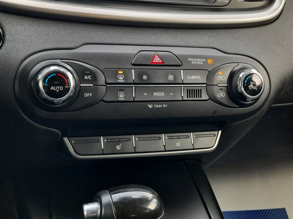 2017 Kia Sorento LX Turbo in Hebbville, Nova Scotia - 19 - w1024h768px