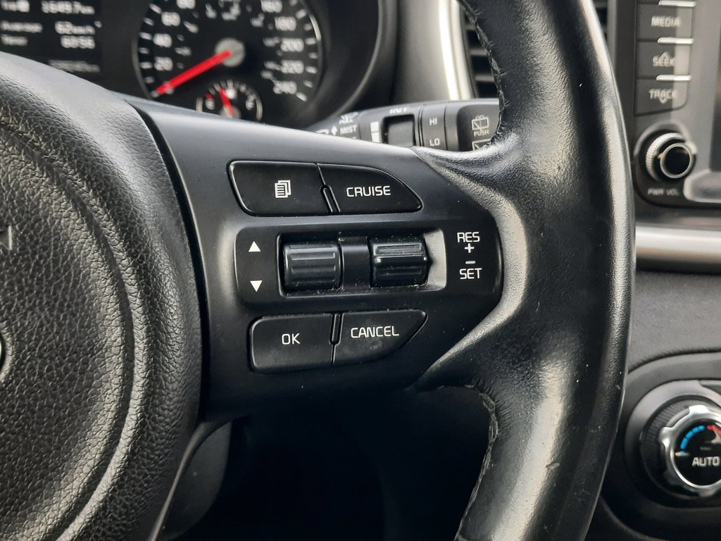 2017 Kia Sorento LX Turbo in Hebbville, Nova Scotia - 14 - w1024h768px