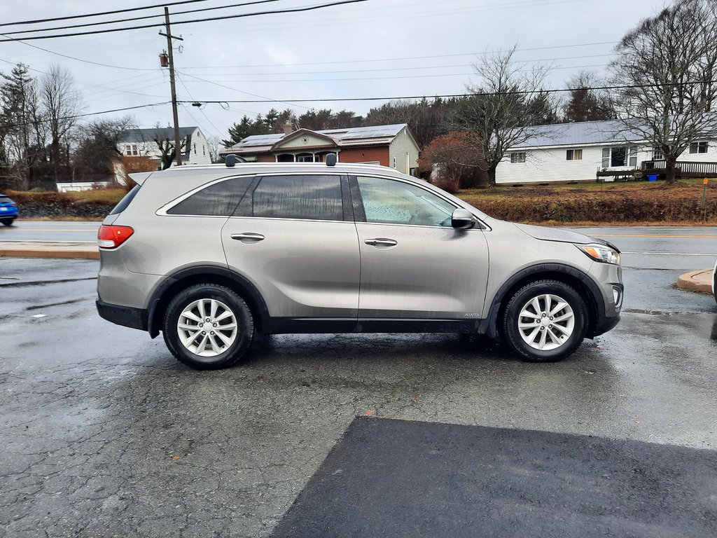 2017 Kia Sorento LX Turbo in Hebbville, Nova Scotia - 6 - w1024h768px