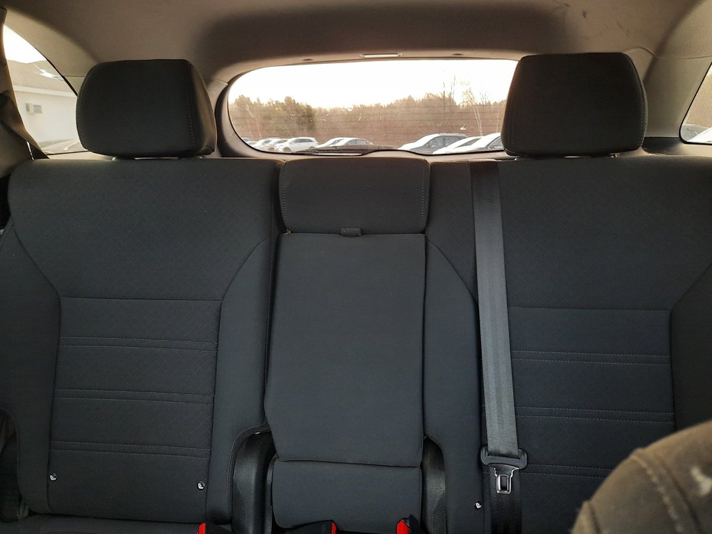 2017 Kia Sorento LX Turbo in Hebbville, Nova Scotia - 25 - w1024h768px