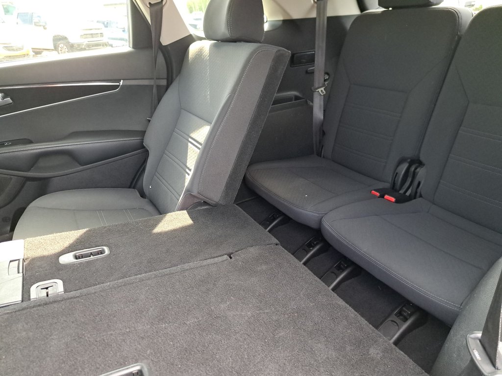 2019 Kia Sorento LX in Hebbville, Nova Scotia - 14 - w1024h768px