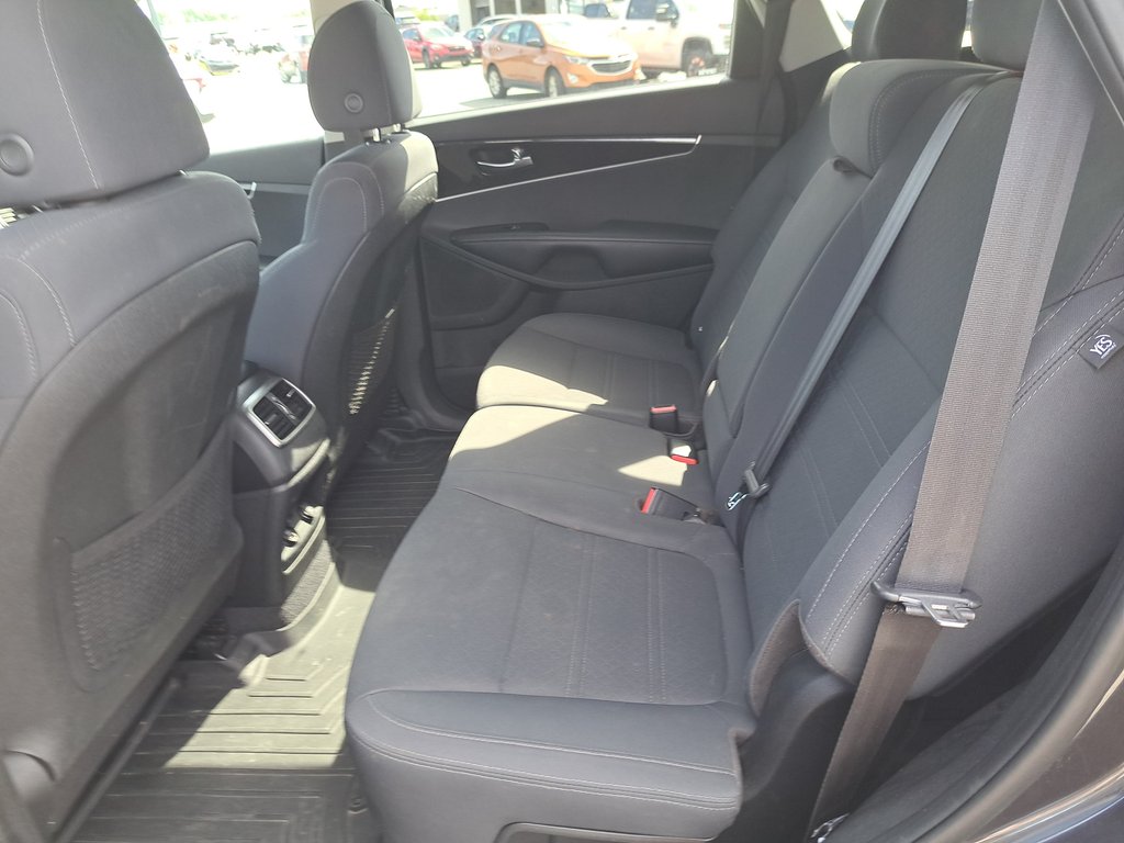 2019 Kia Sorento LX in Hebbville, Nova Scotia - 11 - w1024h768px