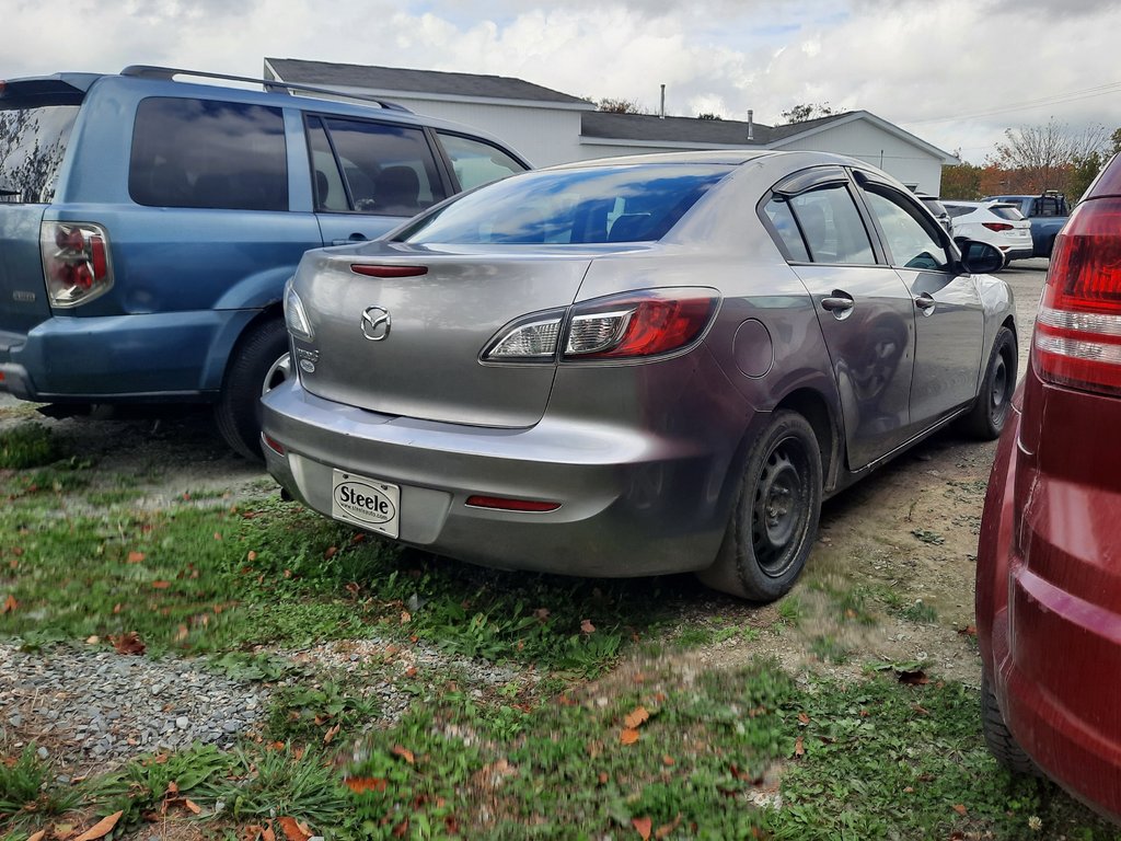 2013 Mazda 3 GX in Hebbville, Nova Scotia - 7 - w1024h768px