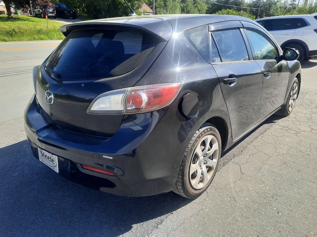 2013 Mazda 3 GX in Hebbville, Nova Scotia - 4 - w1024h768px