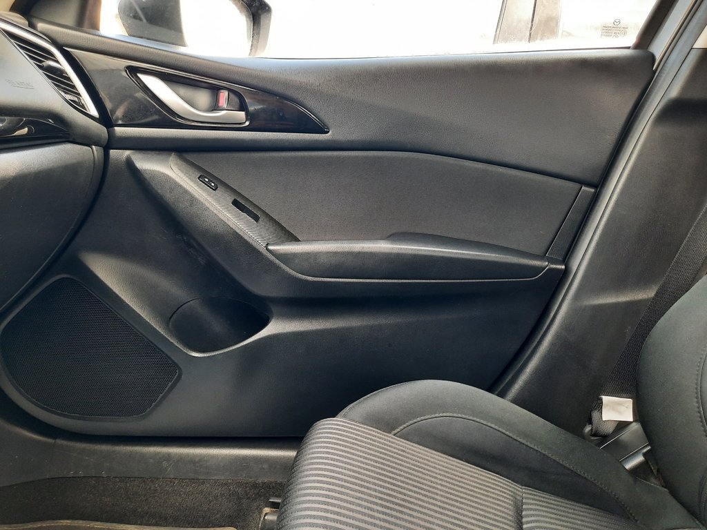 2014 Mazda 3 GS-SKY in Hebbville, Nova Scotia - 23 - w1024h768px