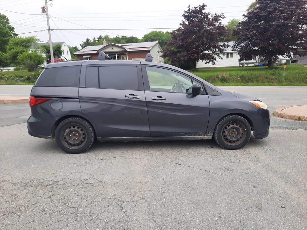 2013 Mazda 5 GS in Hebbville, Nova Scotia - 3 - w1024h768px