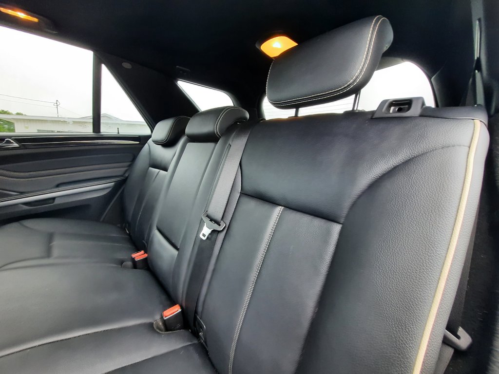 2011 Mercedes-Benz M-Class ML 350 BlueTEC in Hebbville, Nova Scotia - 25 - w1024h768px