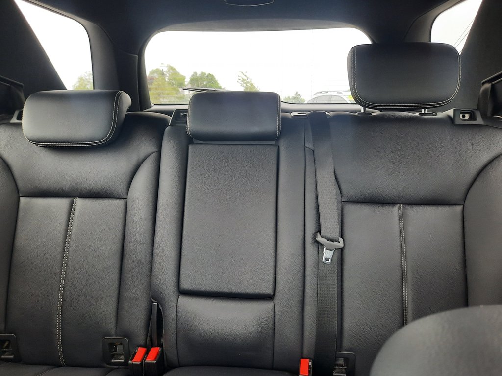 2011 Mercedes-Benz M-Class ML 350 BlueTEC in Hebbville, Nova Scotia - 24 - w1024h768px