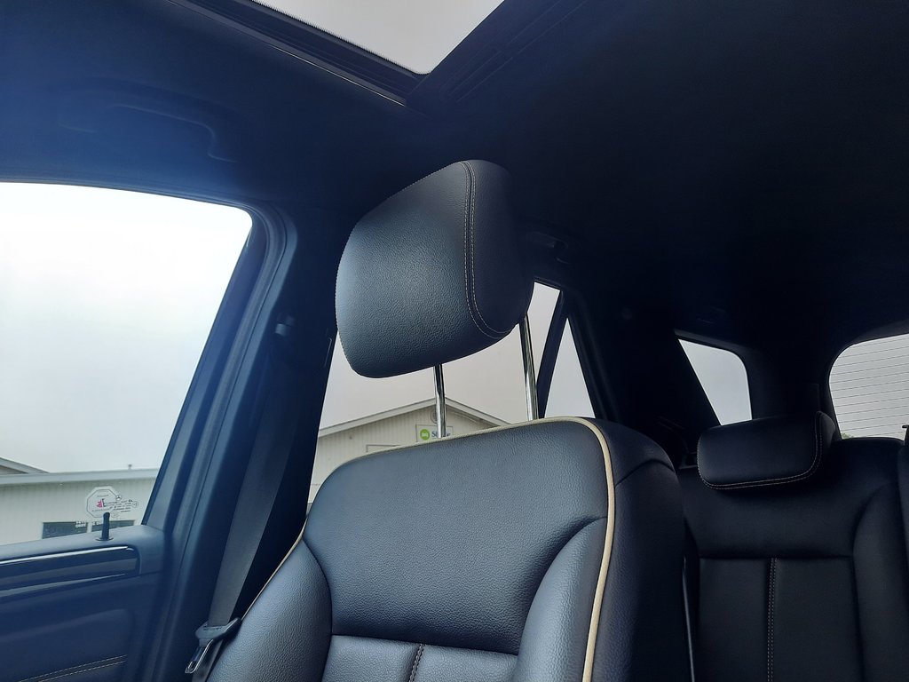 2011 Mercedes-Benz M-Class ML 350 BlueTEC in Hebbville, Nova Scotia - 23 - w1024h768px