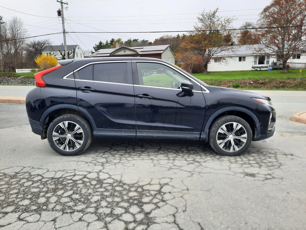 2018 Mitsubishi ECLIPSE CROSS SE in Hebbville, Nova Scotia - 3 - w1024h768px