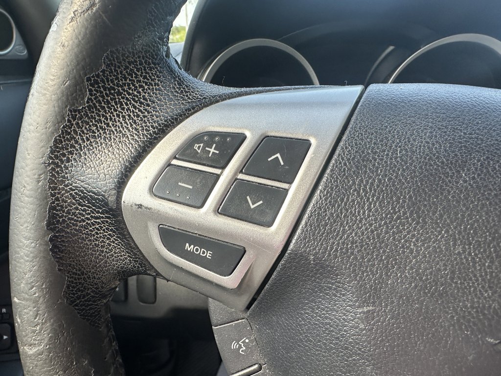 2015 Mitsubishi Lancer SE in Hebbville, Nova Scotia - 11 - w1024h768px