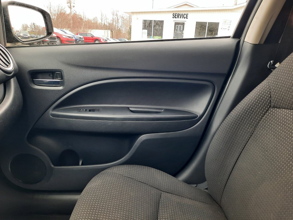 2015 Mitsubishi Mirage SE in Hebbville, Nova Scotia - 24 - w1024h768px