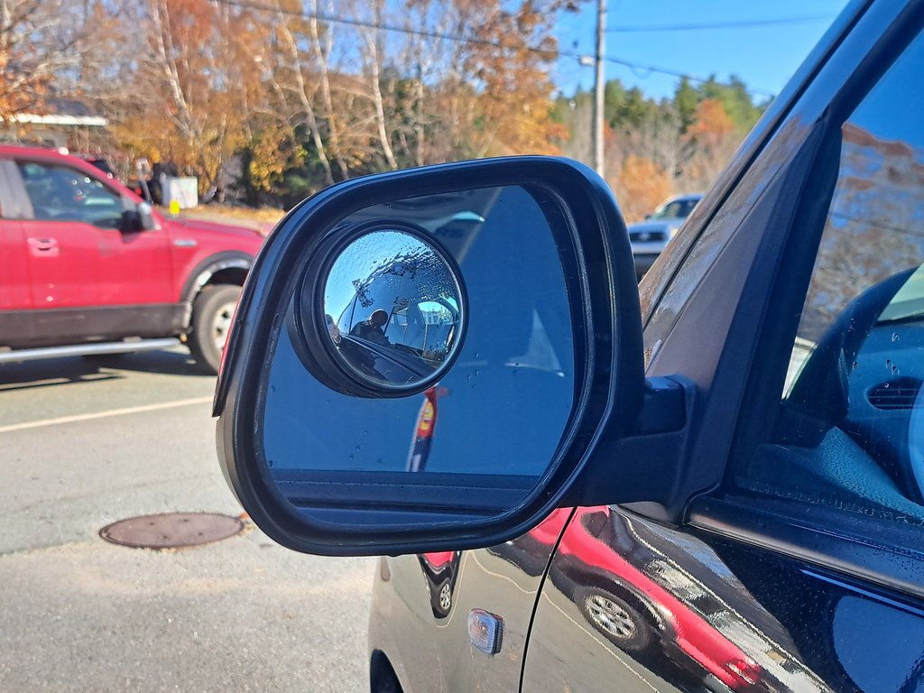 2014 Mitsubishi RVR GT in Hebbville, Nova Scotia - 9 - w1024h768px