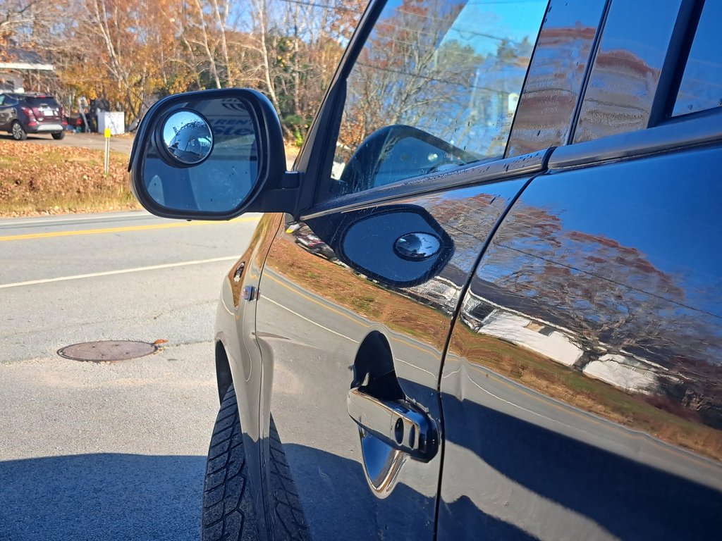 2014 Mitsubishi RVR GT in Hebbville, Nova Scotia - 8 - w1024h768px