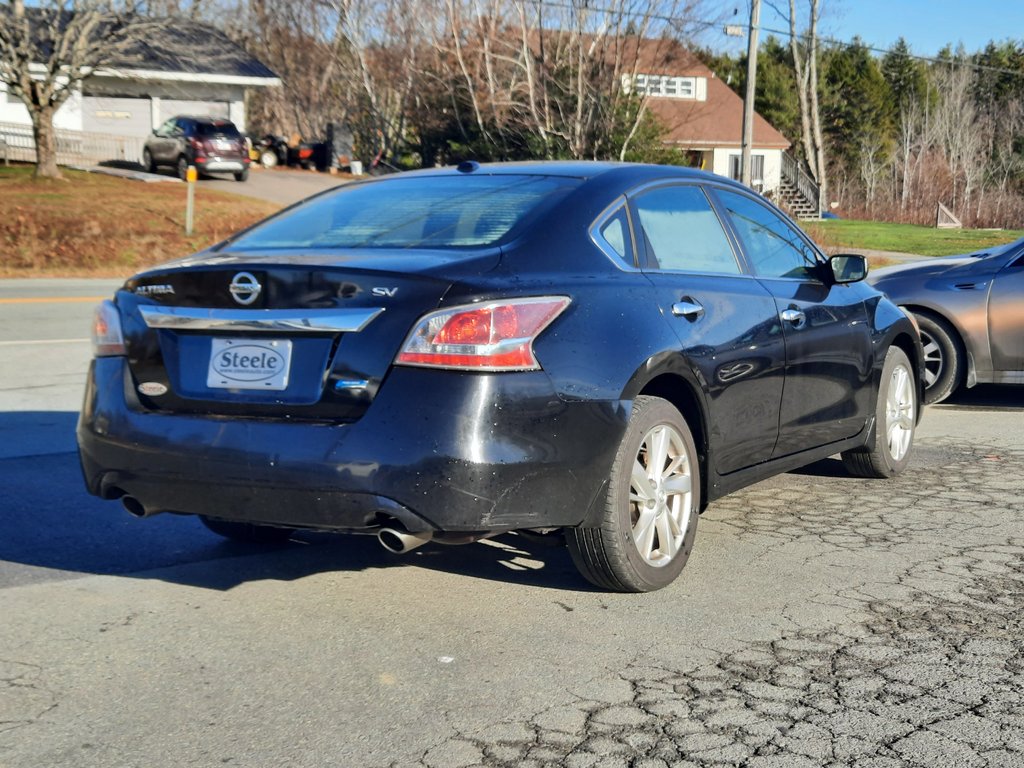 2015 Nissan Altima 2.5 in Hebbville, Nova Scotia - 7 - w1024h768px