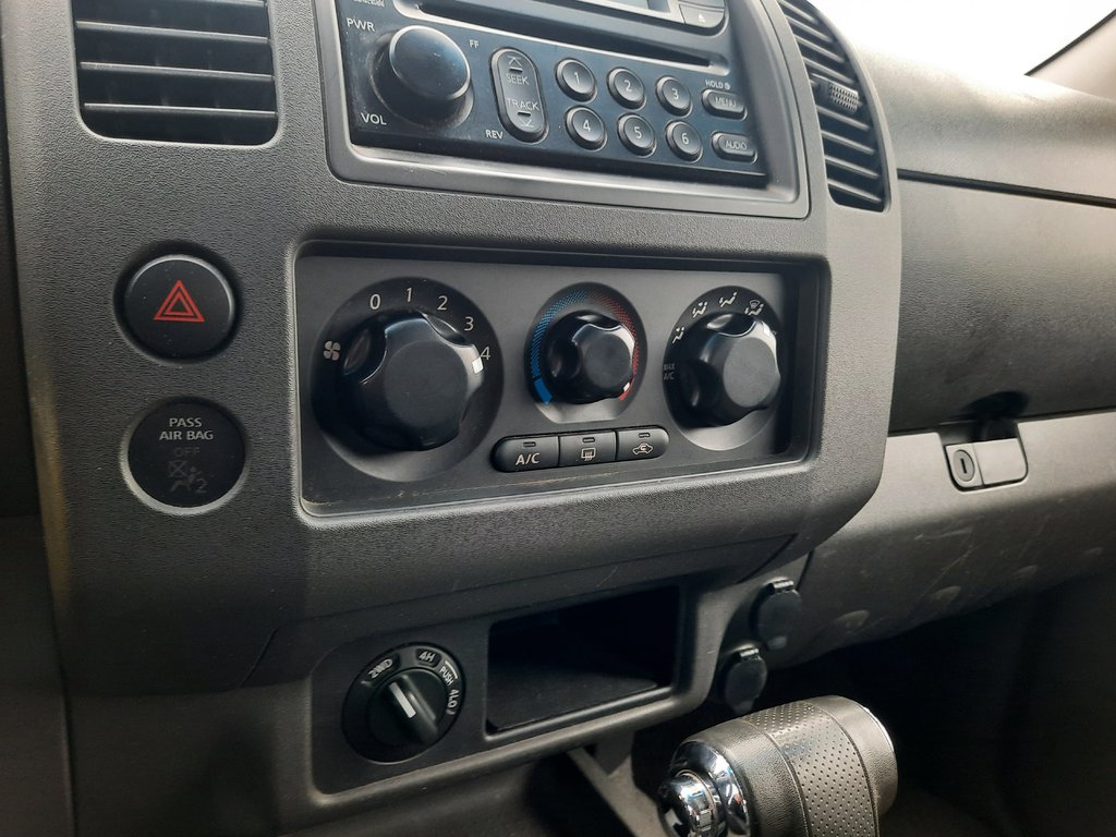 2006 Nissan Frontier SE in Hebbville, Nova Scotia - 14 - w1024h768px
