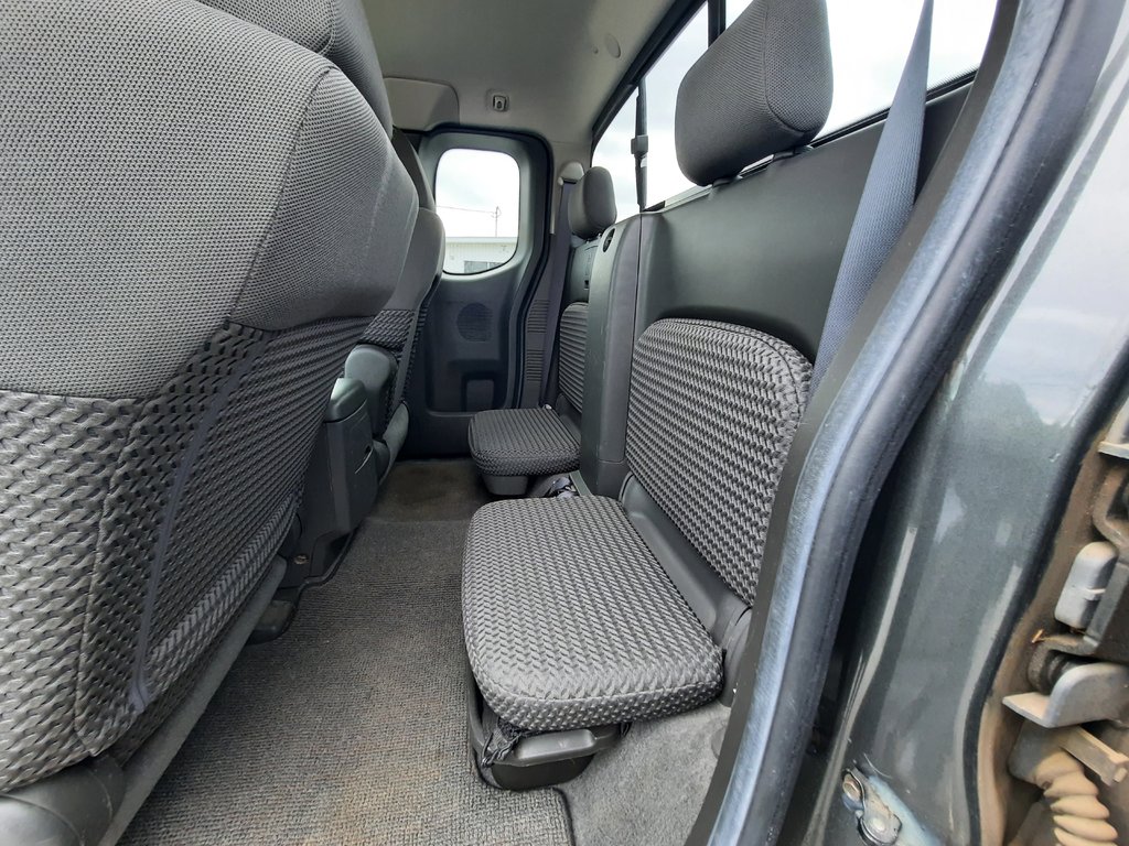 2006 Nissan Frontier SE in Hebbville, Nova Scotia - 20 - w1024h768px