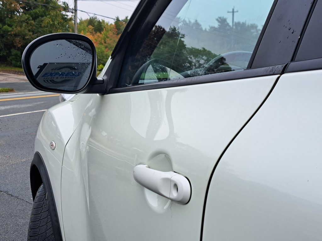 2012 Nissan JUKE SV in Hebbville, Nova Scotia - 9 - w1024h768px