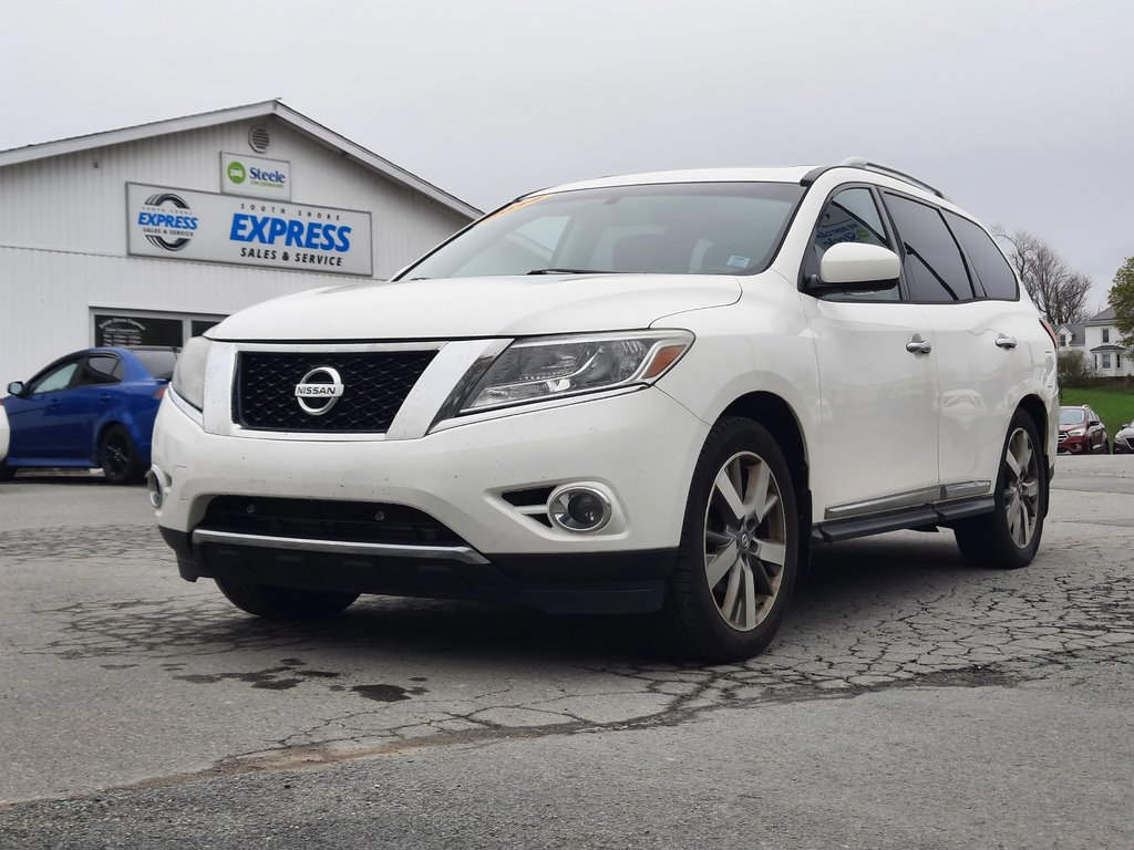 2014 Nissan Pathfinder Platinum in Hebbville, Nova Scotia - 1 - w1024h768px