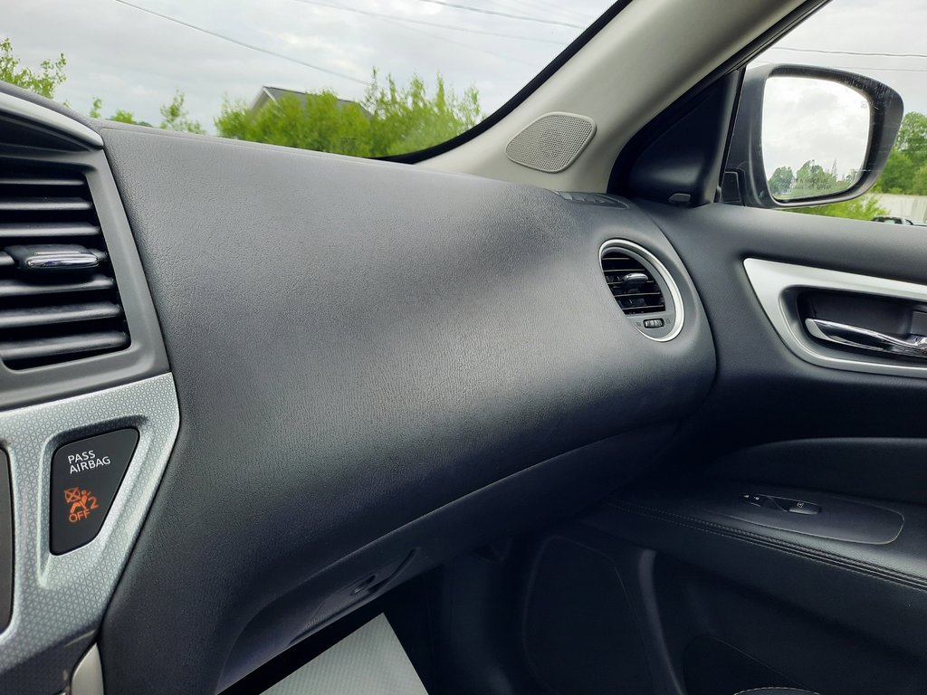 2018 Nissan Pathfinder SL Premium in Hebbville, Nova Scotia - 24 - w1024h768px
