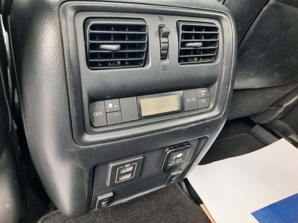 2018 Nissan Pathfinder SL Premium in Hebbville, Nova Scotia - 32 - w1024h768px