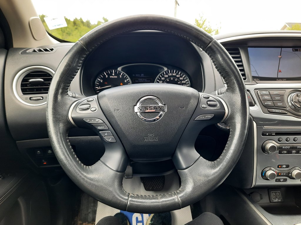 2018 Nissan Pathfinder SL Premium in Hebbville, Nova Scotia - 15 - w1024h768px