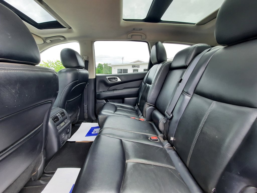 2018 Nissan Pathfinder SL Premium in Hebbville, Nova Scotia - 30 - w1024h768px